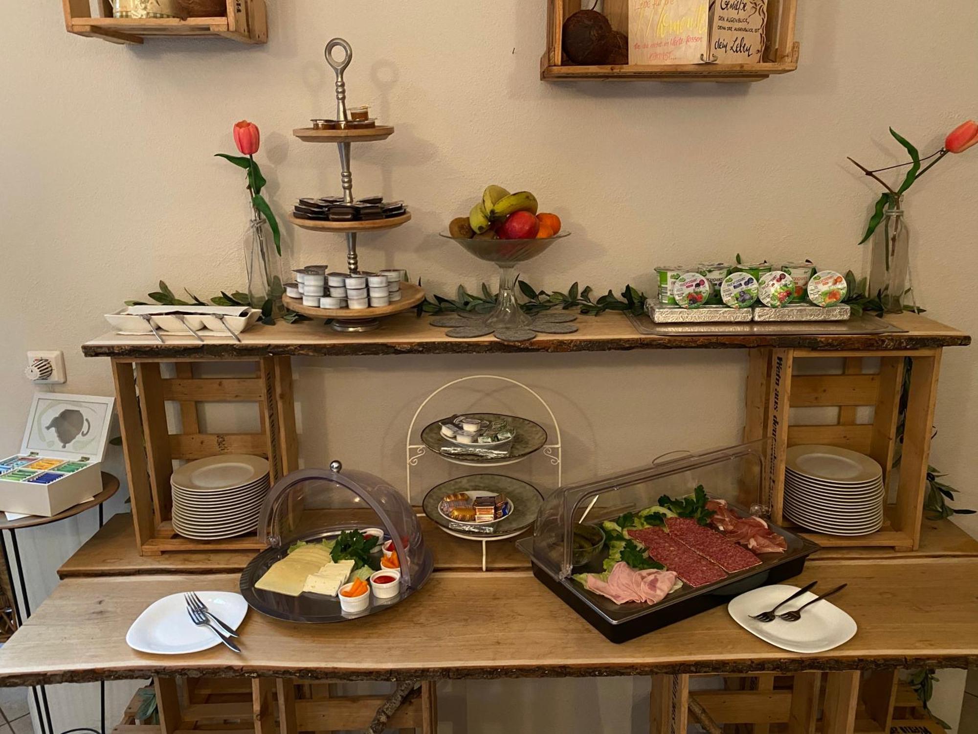 Hotel Weinstube Am Markt 게롤즈호펜 외부 사진