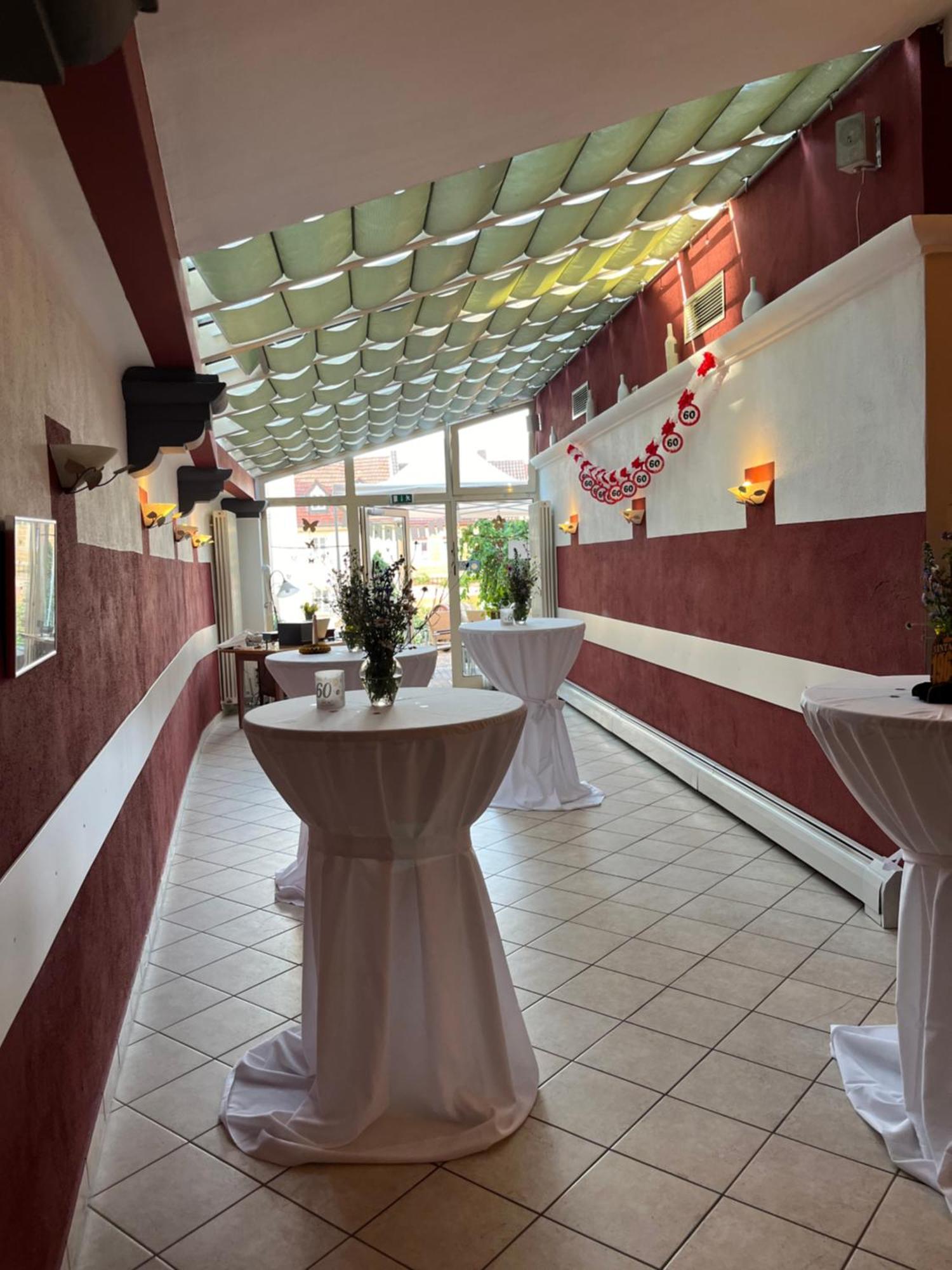 Hotel Weinstube Am Markt 게롤즈호펜 외부 사진