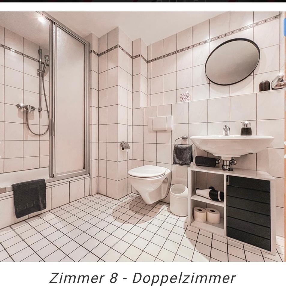 Hotel Weinstube Am Markt 게롤즈호펜 외부 사진