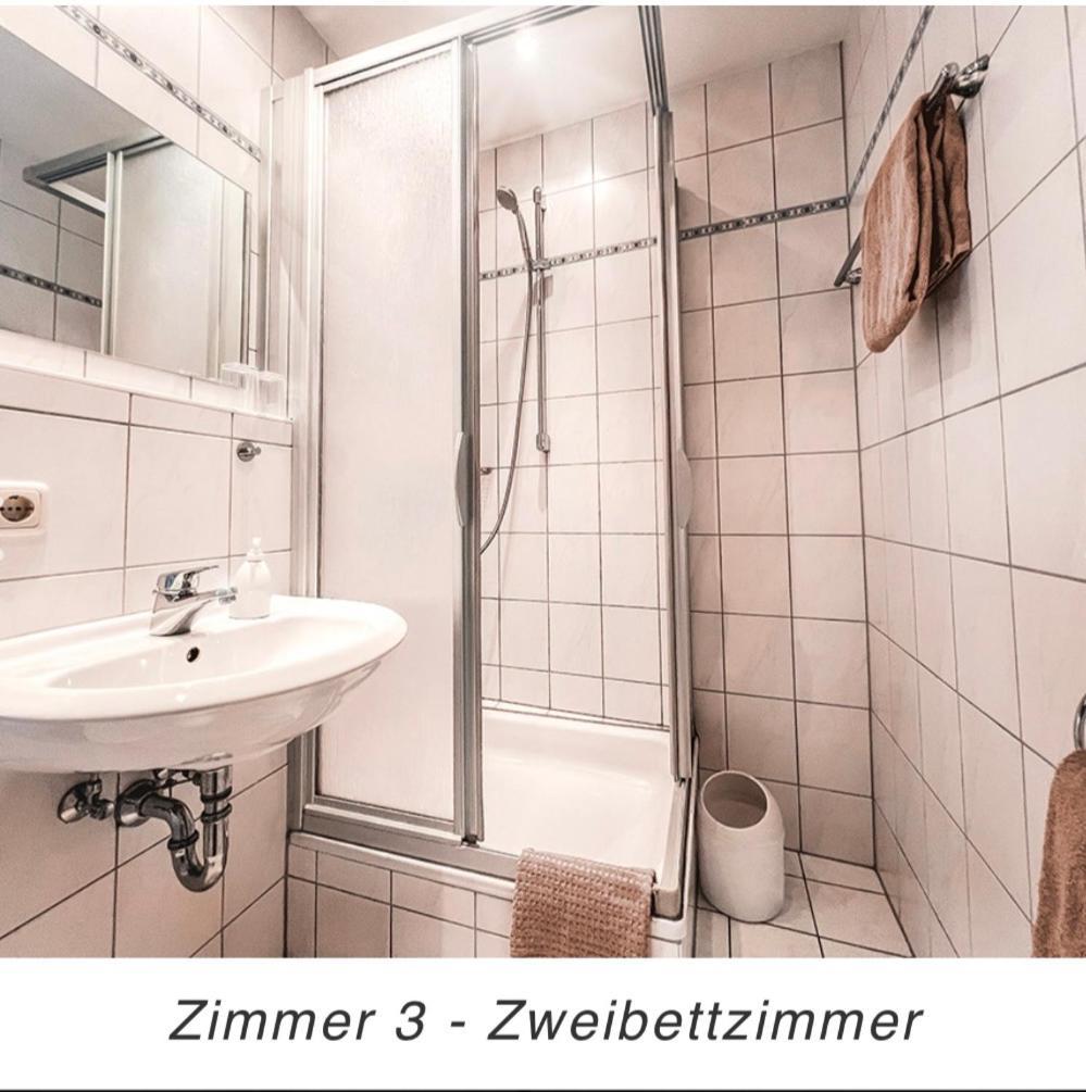 Hotel Weinstube Am Markt 게롤즈호펜 외부 사진