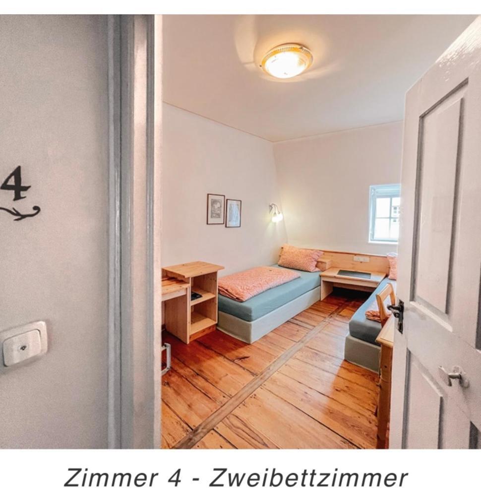 Hotel Weinstube Am Markt 게롤즈호펜 외부 사진
