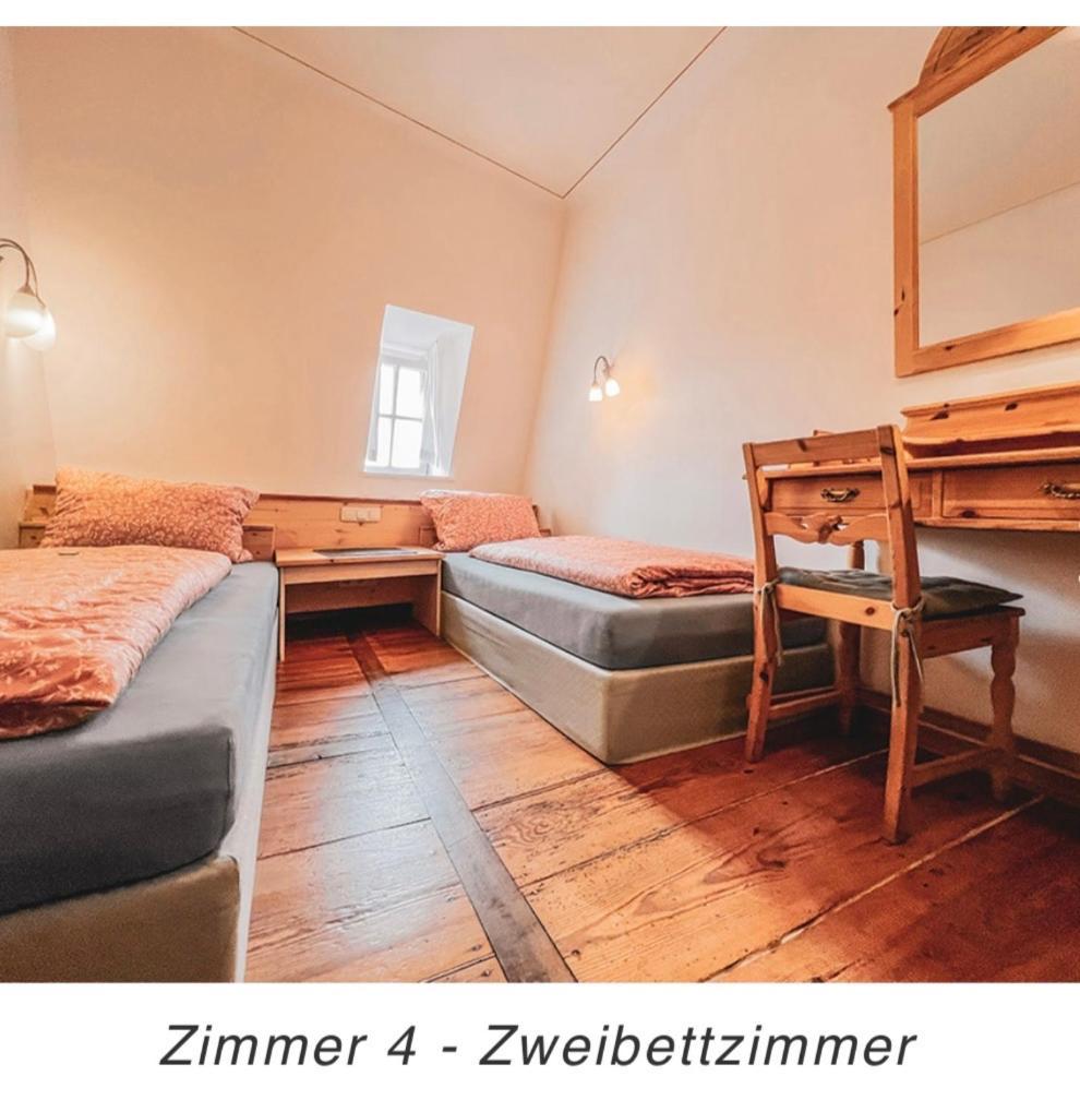 Hotel Weinstube Am Markt 게롤즈호펜 외부 사진